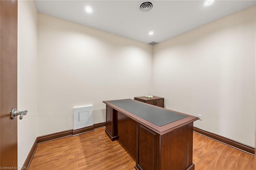 43-7920 Hurontario Street Property Photo 14
