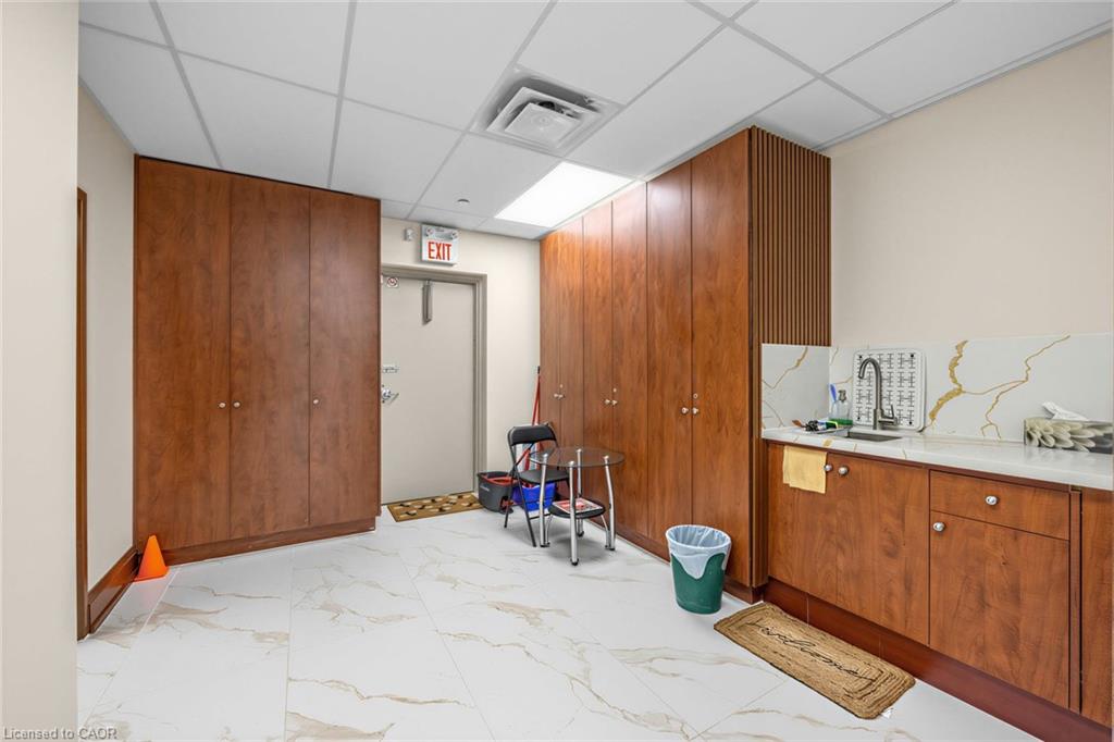 43-7920 Hurontario Street Property Photo 24