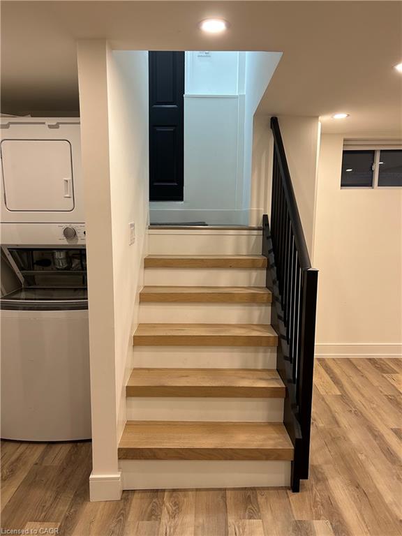 35 Barnesdale Avenue N Property Photo 1