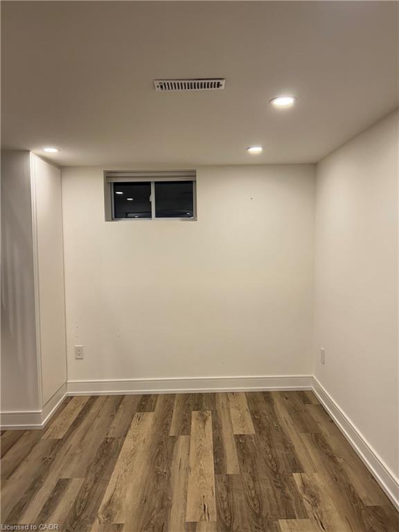 35 Barnesdale Avenue N Property Photo 2