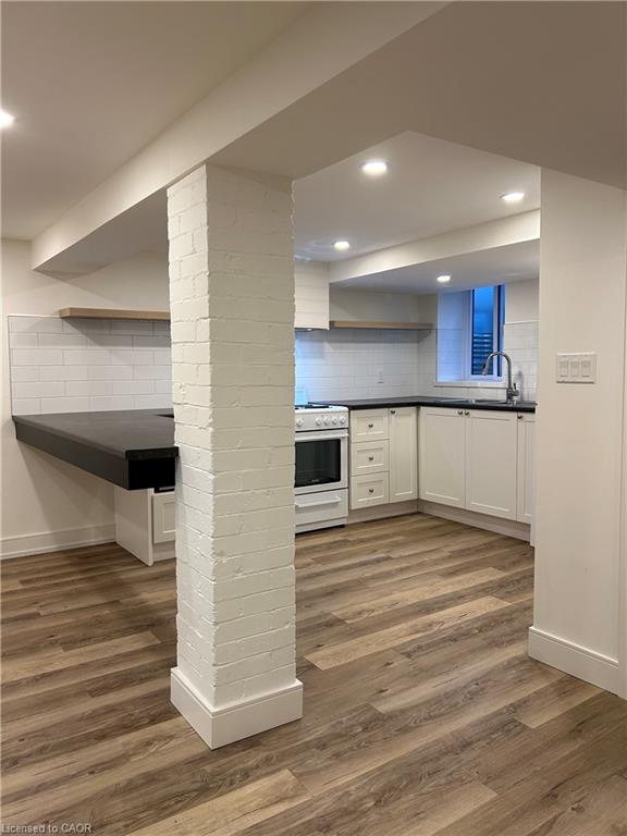35 Barnesdale Avenue N Property Photo 15