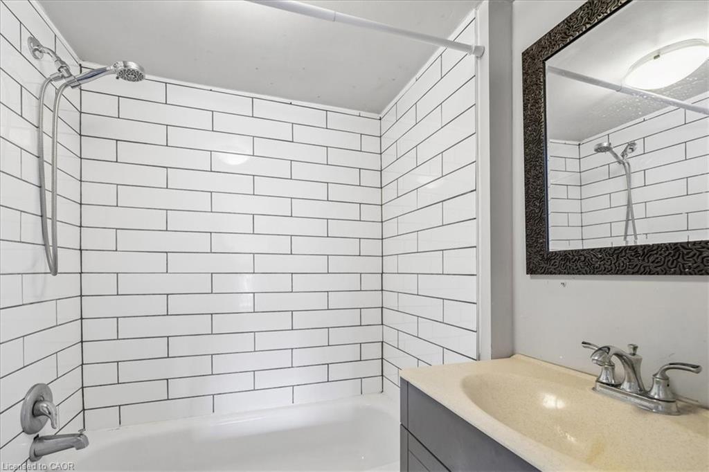 155 1/2 Lake Street Property Photo 8