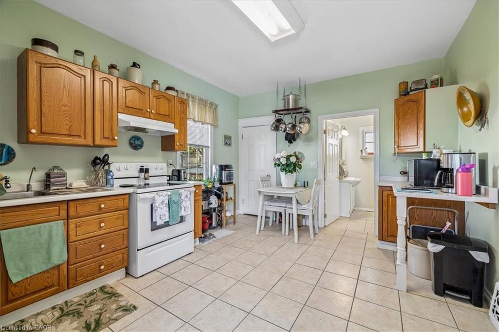 155 1/2 Lake Street Property Photo 29