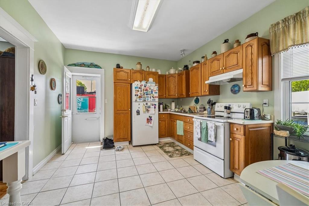 155 1/2 Lake Street Property Photo 30