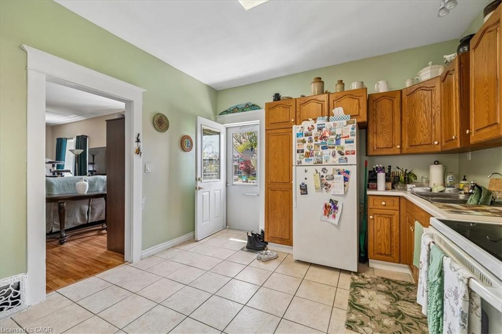 155 1/2 Lake Street Property Photo 31