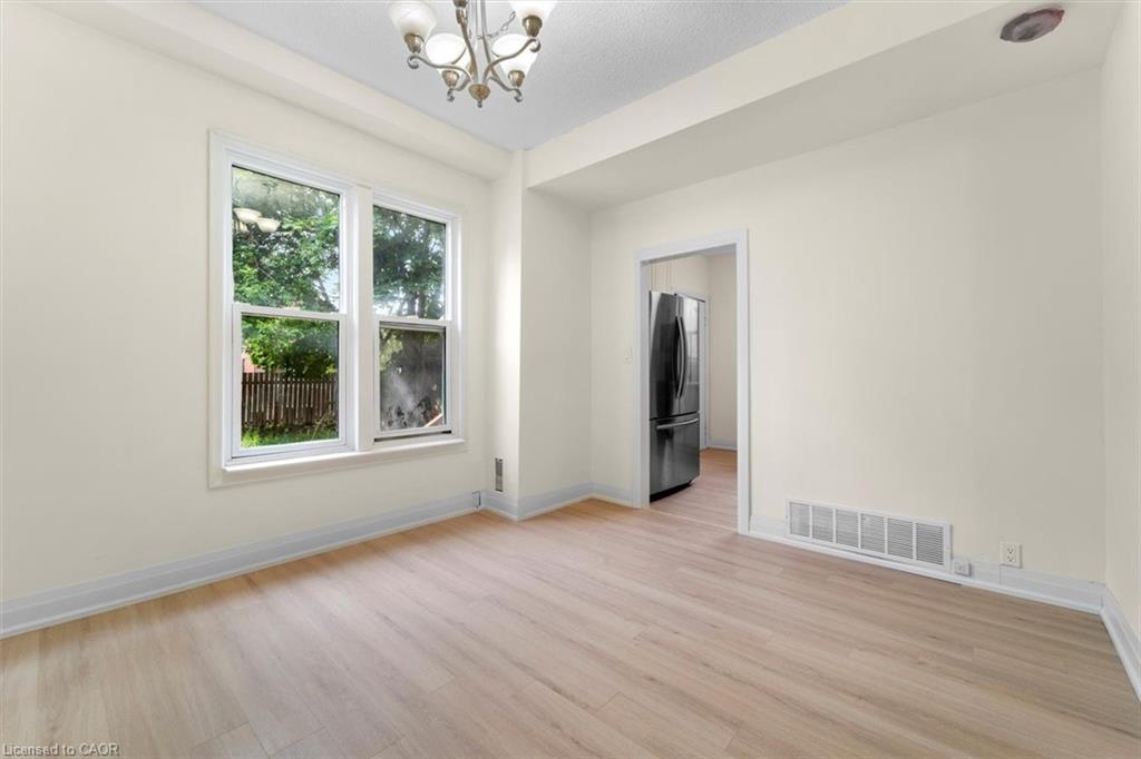254 Bruce Street Property Photo 4