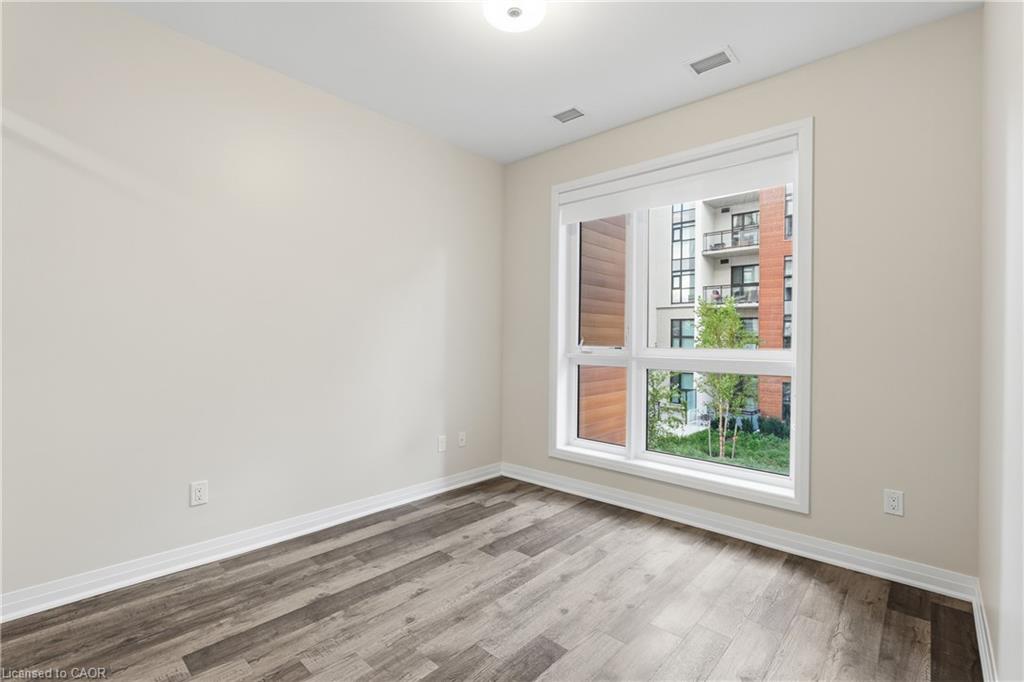 204-470 Gordon Krantz Avenue Property Photo 13