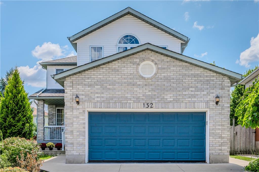 132 Daimler Drive Property Photo 1