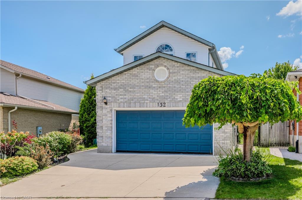 132 Daimler Drive Property Photo 3