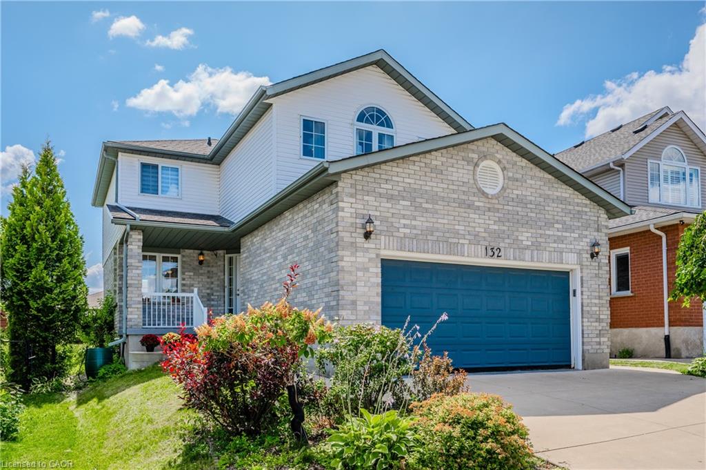 132 Daimler Drive Property Photo 4