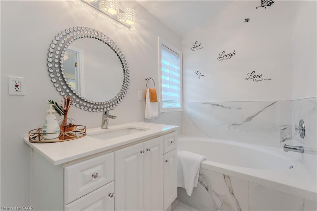 132 Daimler Drive Property Photo 28