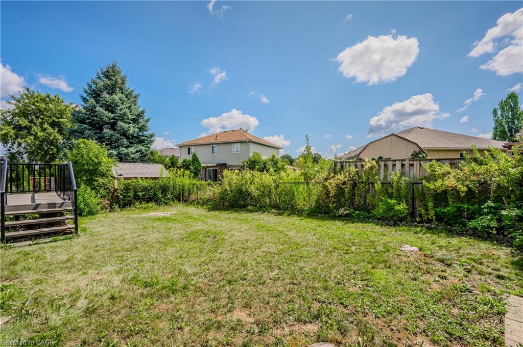 132 Daimler Drive Property Photo 39