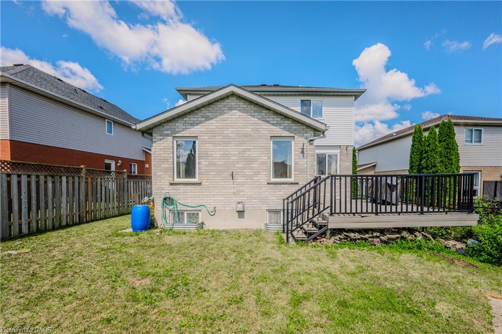132 Daimler Drive Property Photo 43