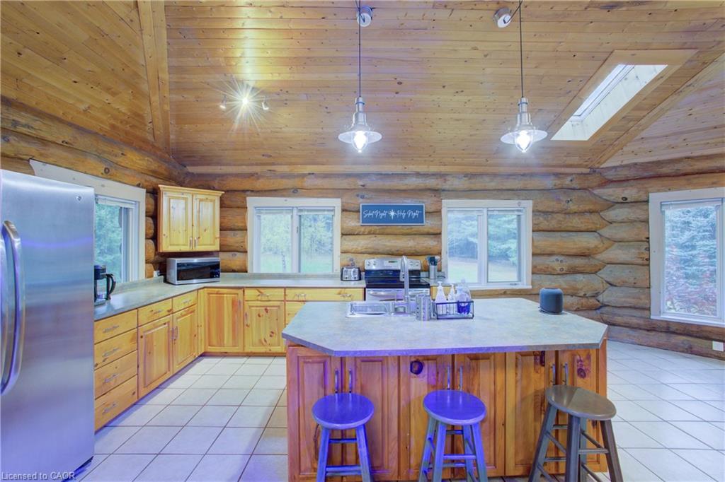 312302 Highway 6 Property Photo 15