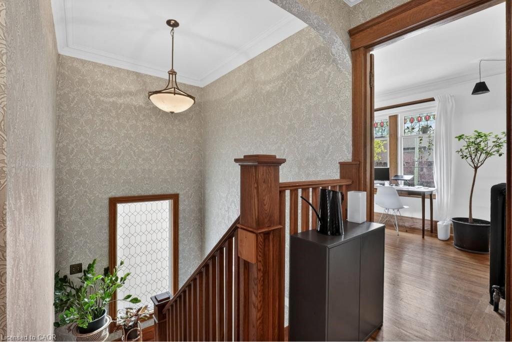 137 Sherman Avenue S Property Photo 13