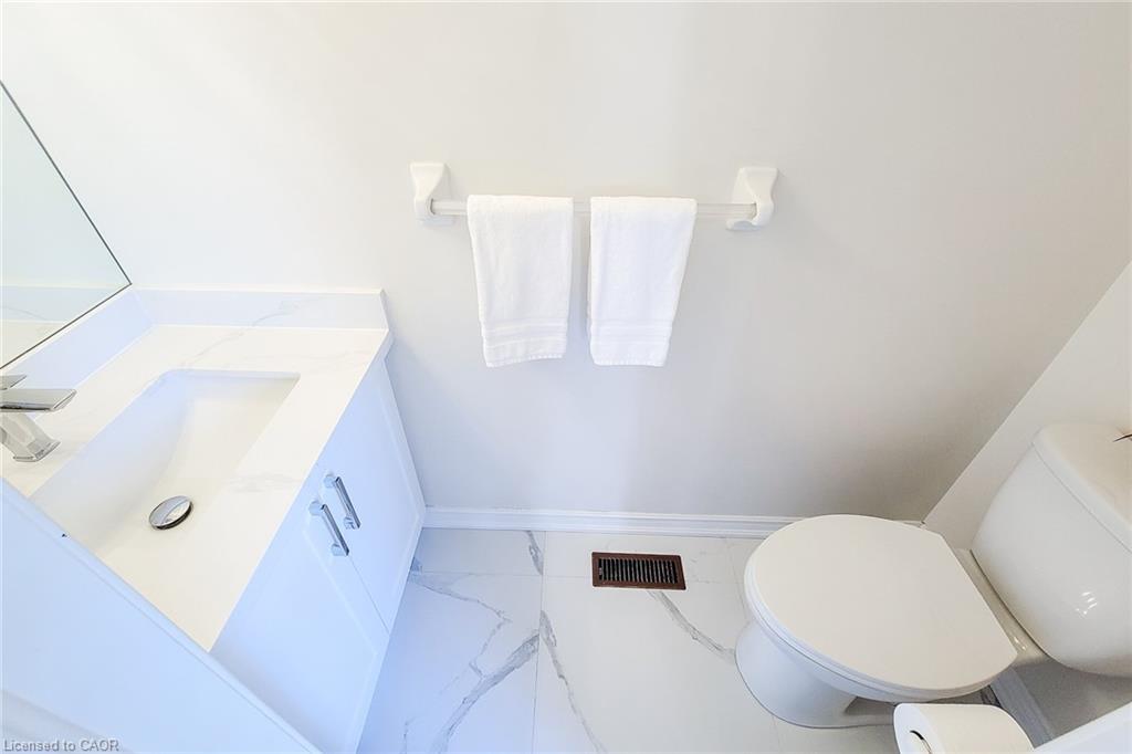 85 Meadowlands Boulevard Property Photo 24
