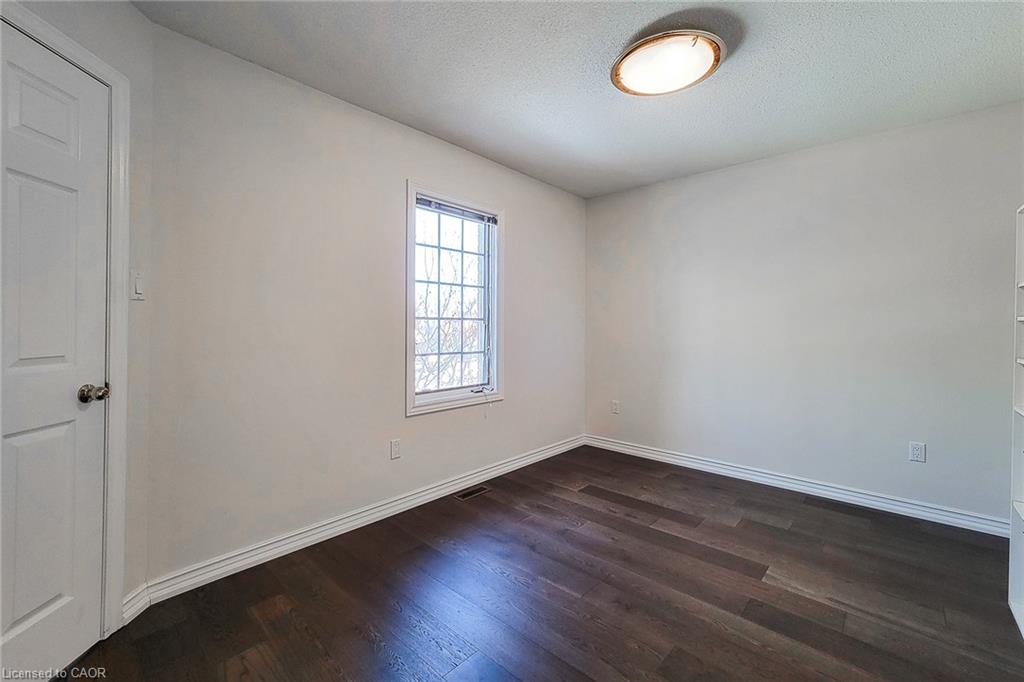 85 Meadowlands Boulevard Property Photo 32