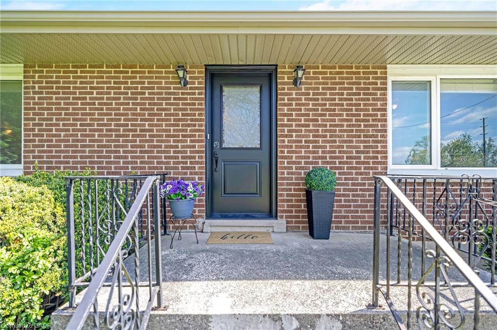 9095 Eight Line Property Photo 5