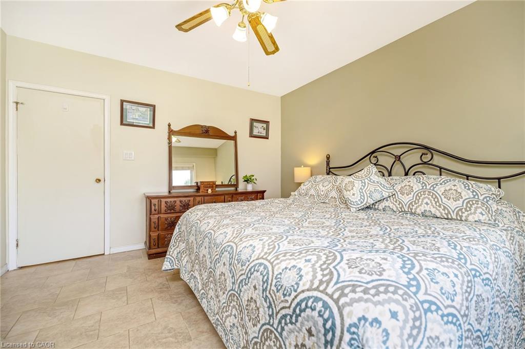 9095 Eight Line Property Photo 23