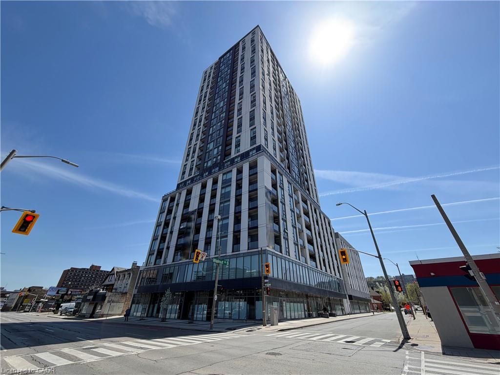49 Walnut Street S Unit 111 Property Photo 1