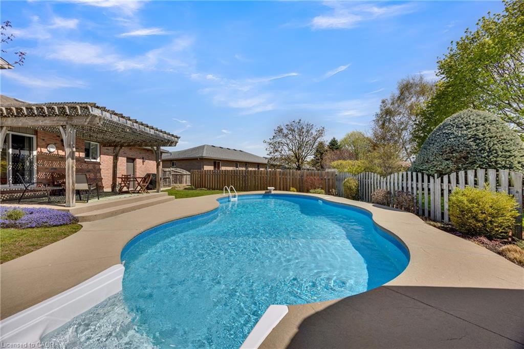 7 Windemere Avenue Property Photo 37