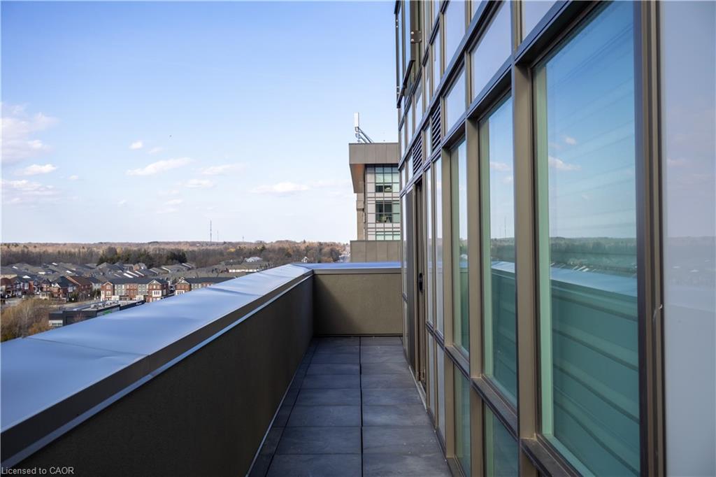 1005-450 Dundas Street E Property Photo 11