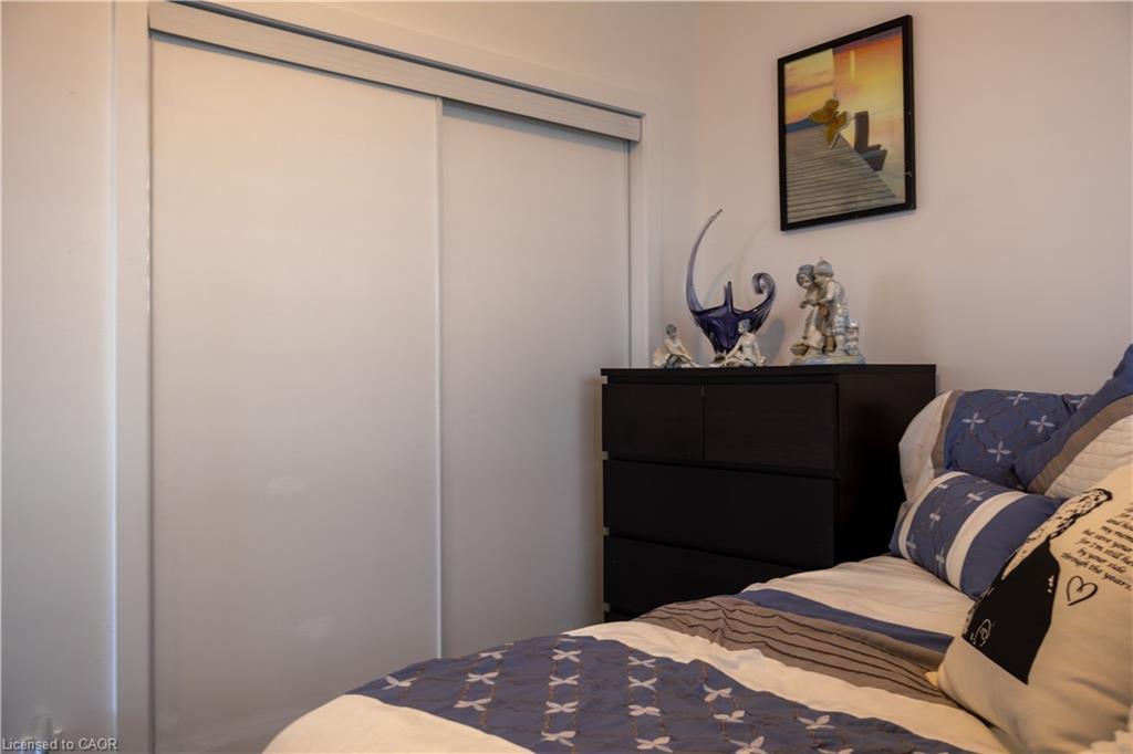 1005-450 Dundas Street E Property Photo 16