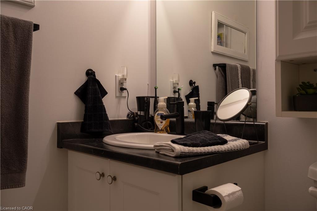 1005-450 Dundas Street E Property Photo 24