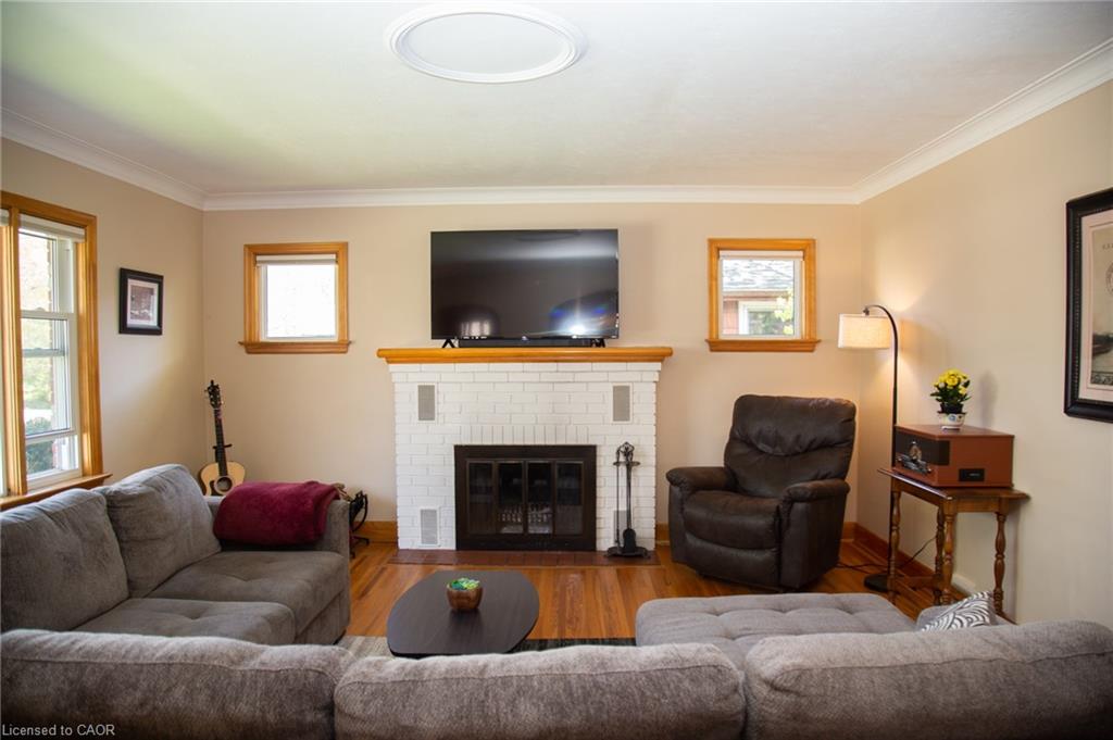 42 Hawthorne Avenue Property Photo 6