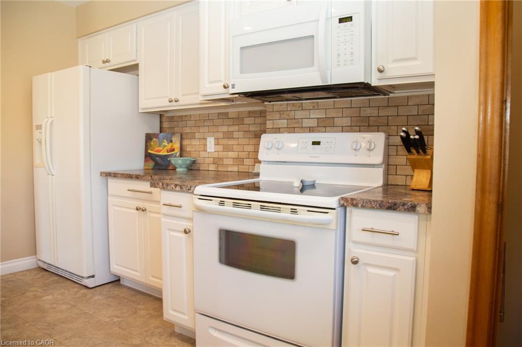 42 Hawthorne Avenue Property Photo 14