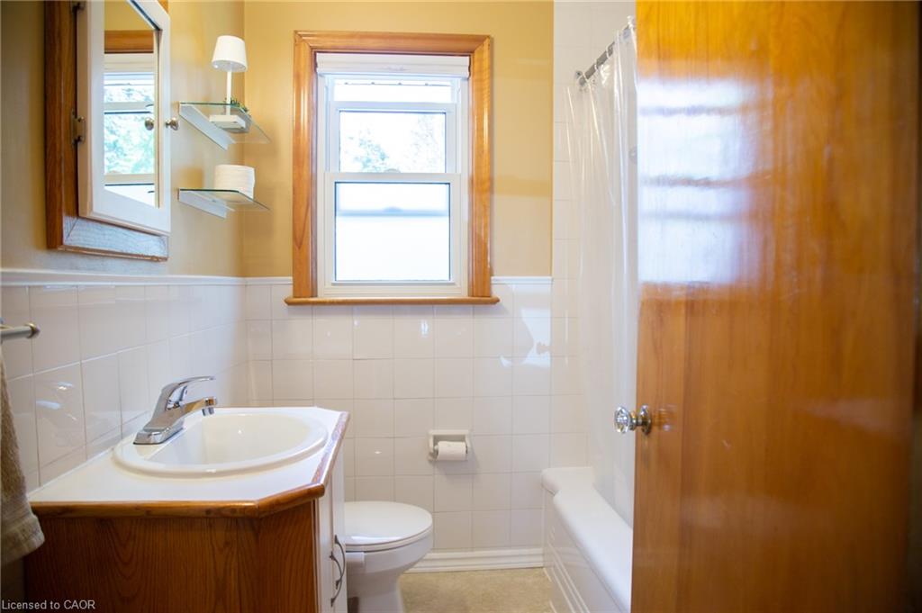 42 Hawthorne Avenue Property Photo 18