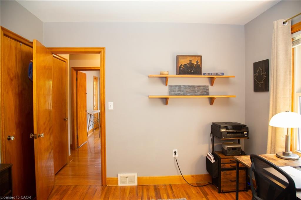 42 Hawthorne Avenue Property Photo 21