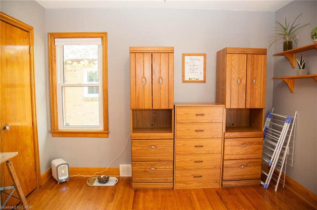 42 Hawthorne Avenue Property Photo 24