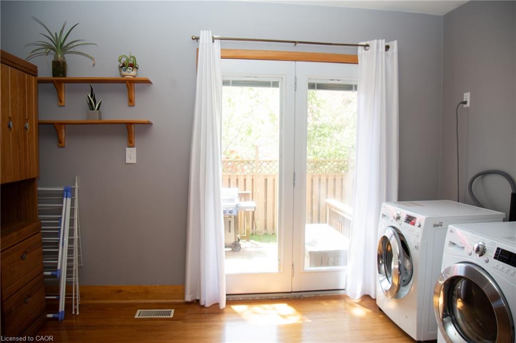 42 Hawthorne Avenue Property Photo 26
