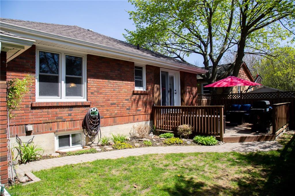 42 Hawthorne Avenue Property Photo 30