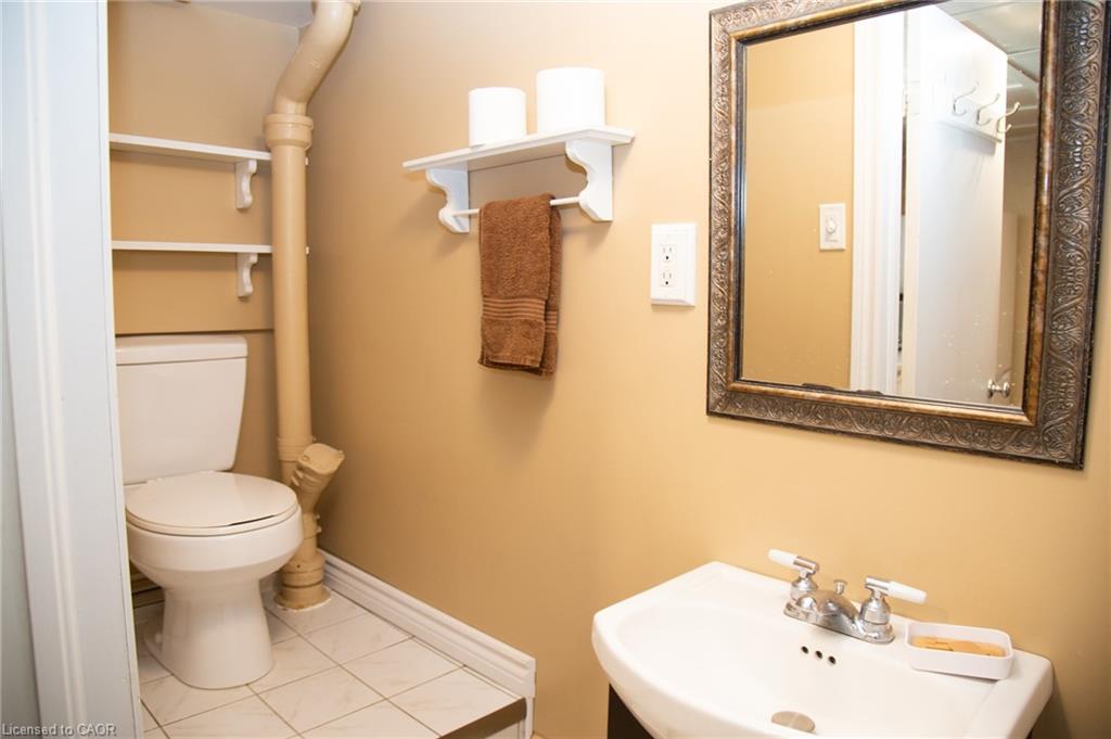 42 Hawthorne Avenue Property Photo 40