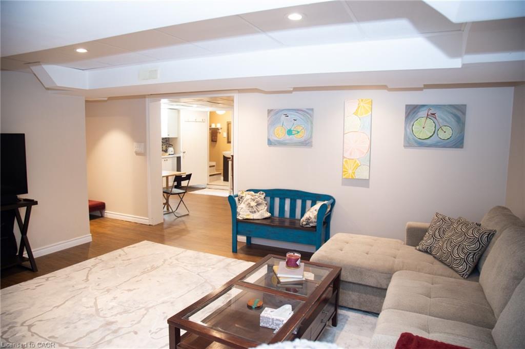 42 Hawthorne Avenue Property Photo 44