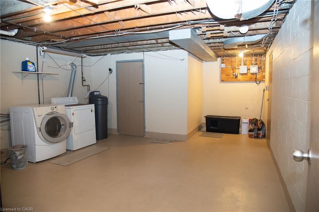 42 Hawthorne Avenue Property Photo 48