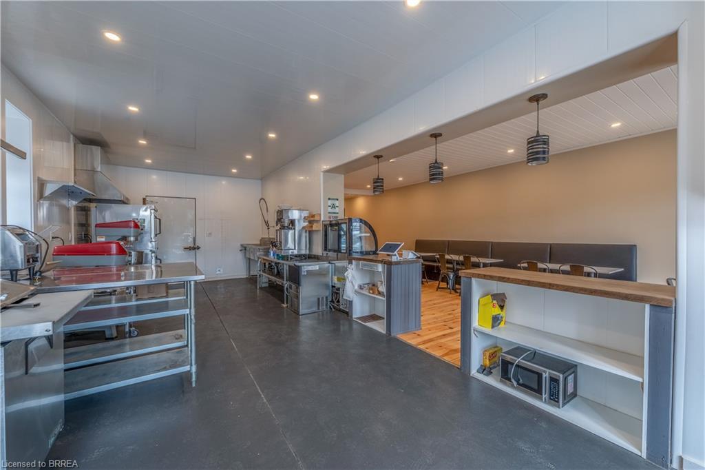 124 King Street Property Photo 10