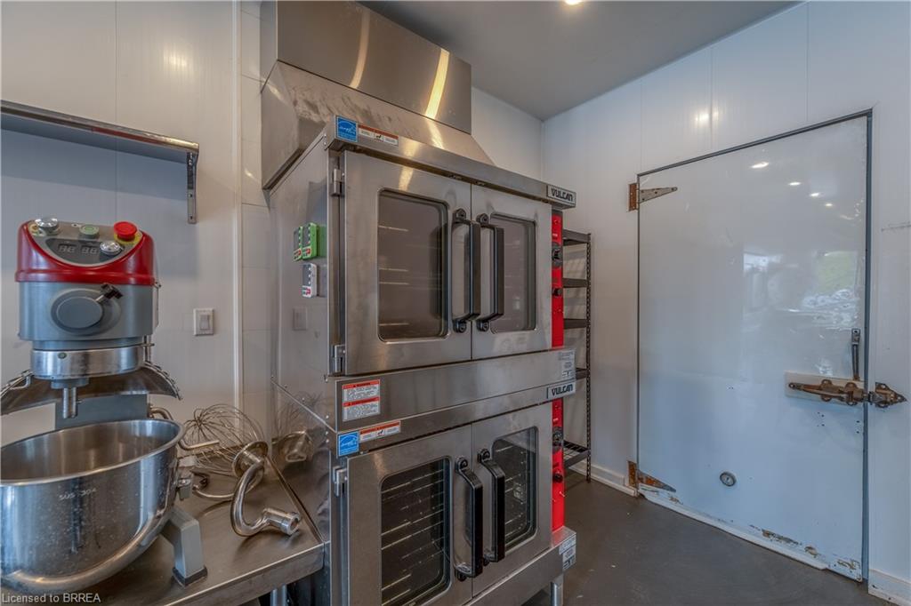 124 King Street Property Photo 15