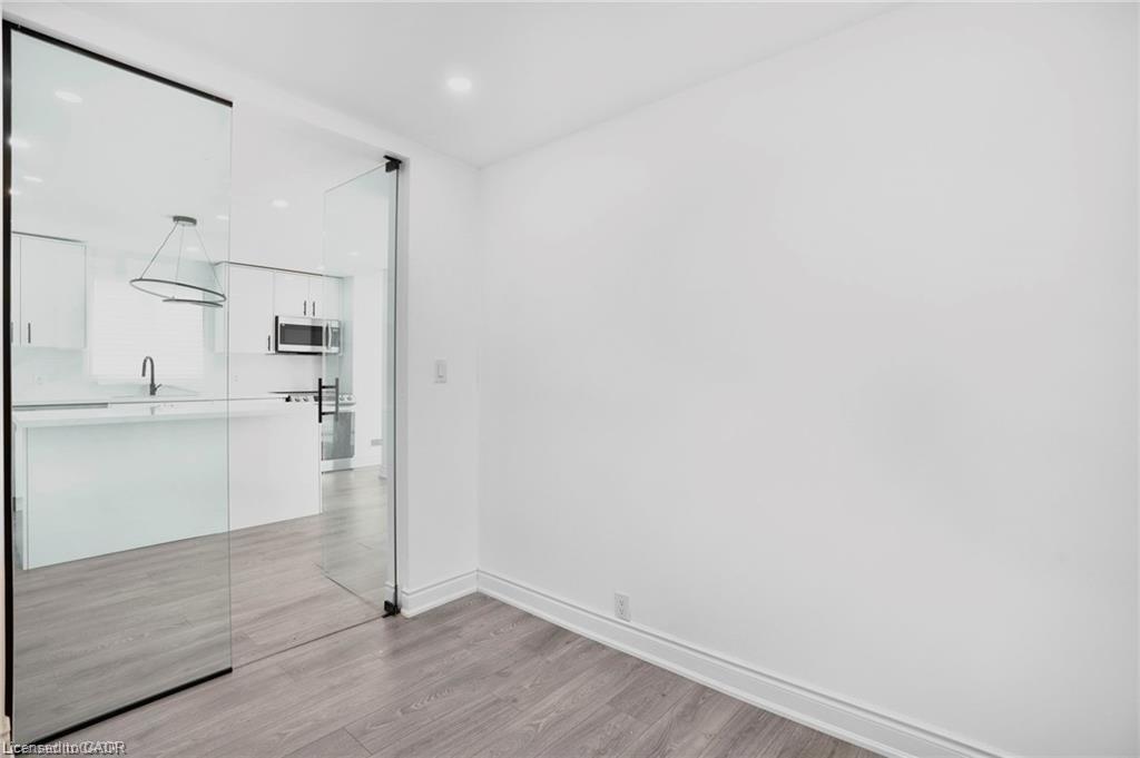 68 York Road Property Photo 6