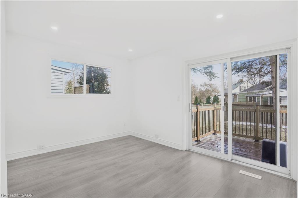 68 York Road Property Photo 8