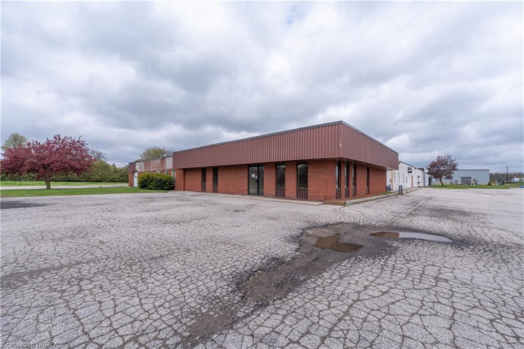 115 Scott Avenue Property Photo 4