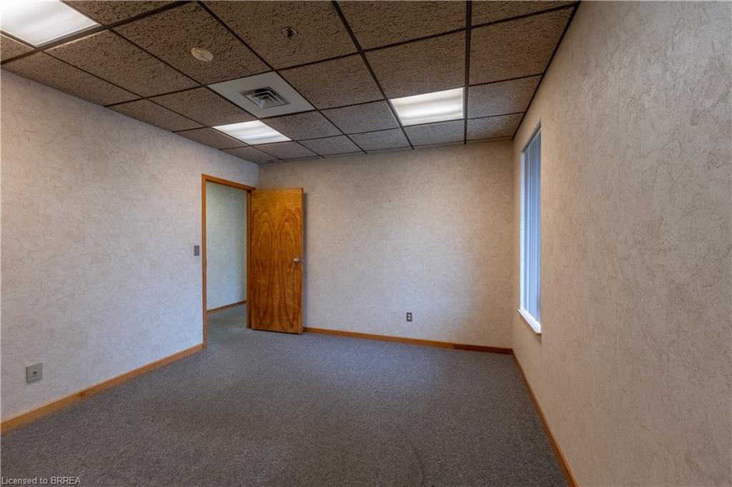 115 Scott Avenue Property Photo 8