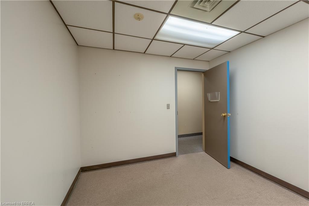 115 Scott Avenue Property Photo 11