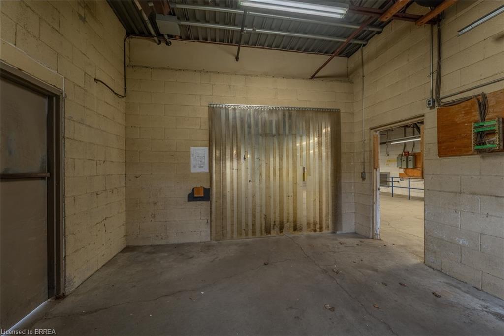 115 Scott Avenue Property Photo 25