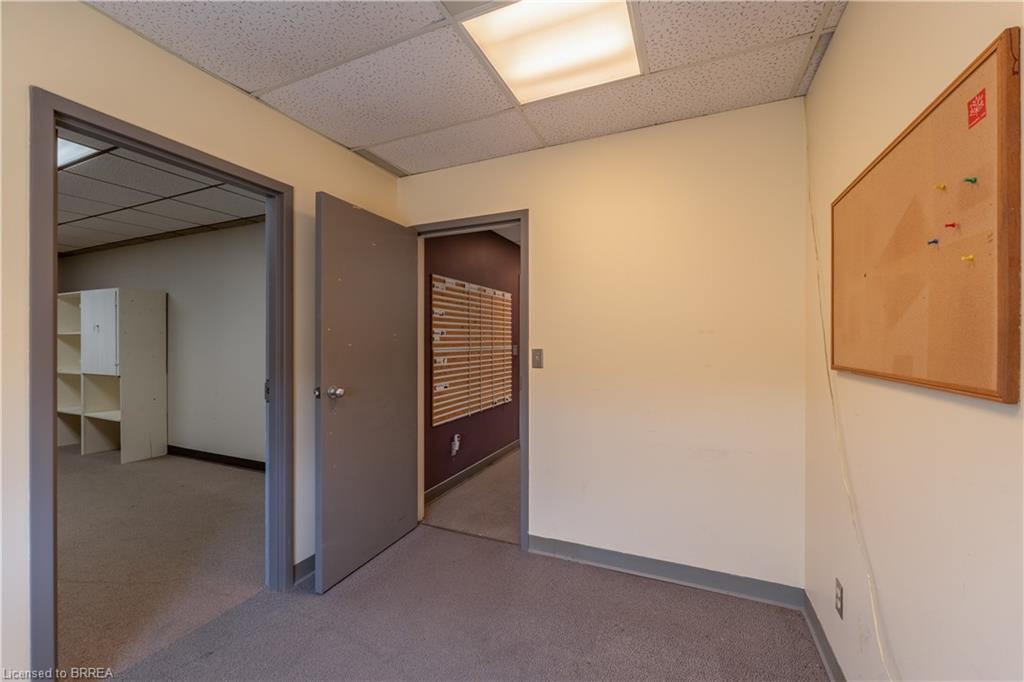115 Scott Avenue Property Photo 40