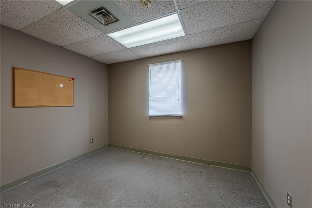 115 Scott Avenue Property Photo 41