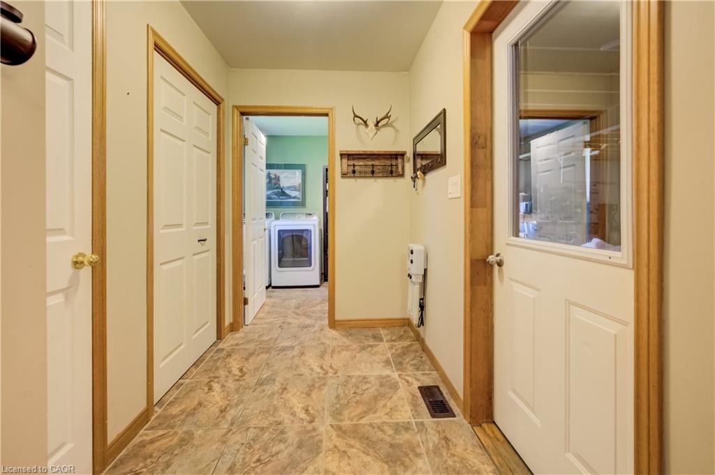 043657 Southgate Rd 4 Property Photo 16
