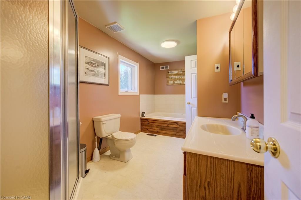 043657 Southgate Rd 4 Property Photo 24